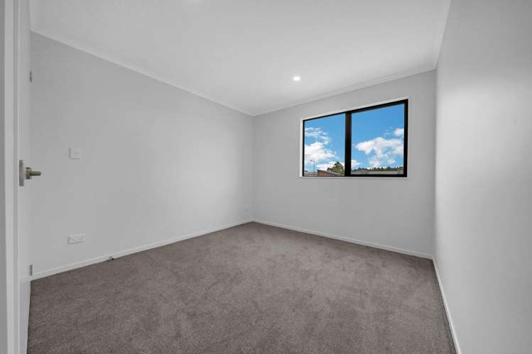 8 Gemstone Park Road Rosehill_12