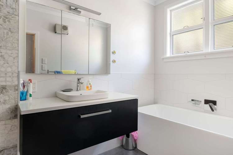 223 Powderham Street New Plymouth Central_11