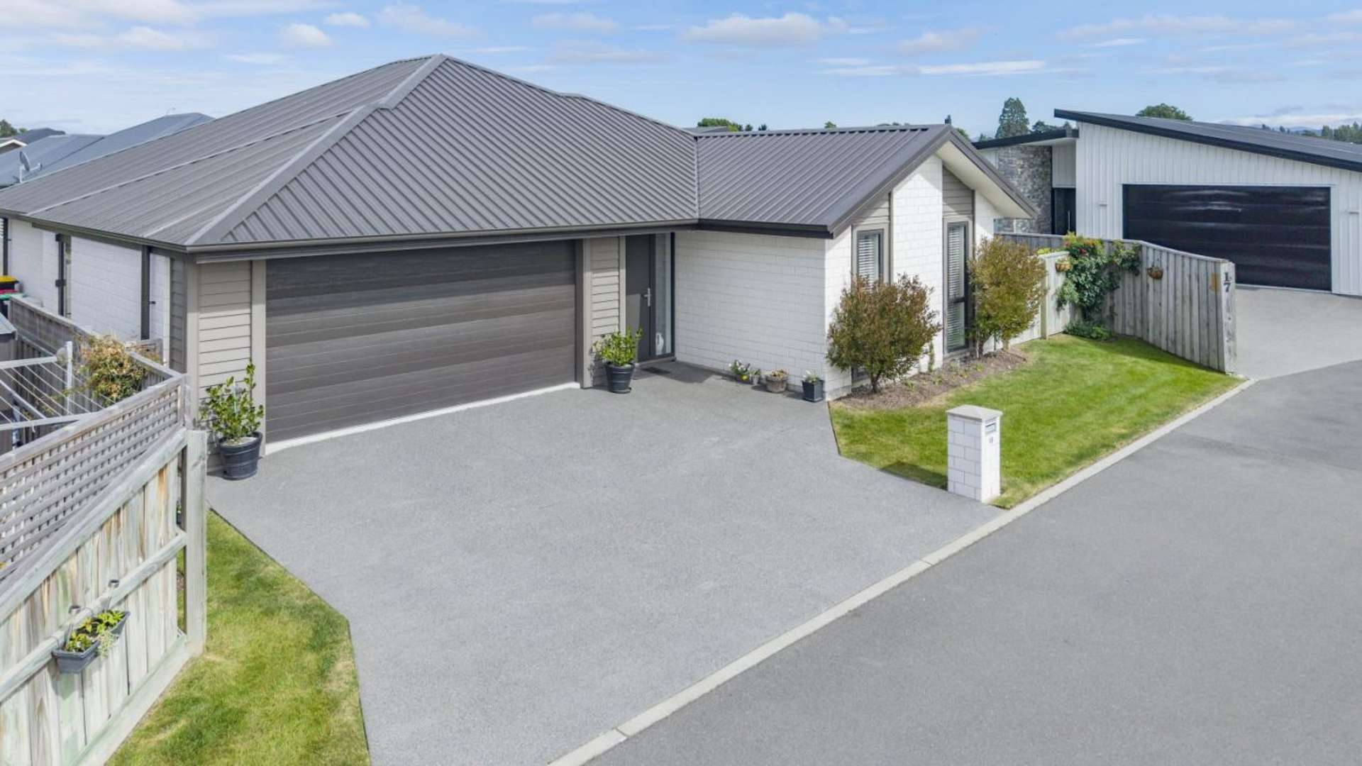 15 Grey View Grove Rangiora_0