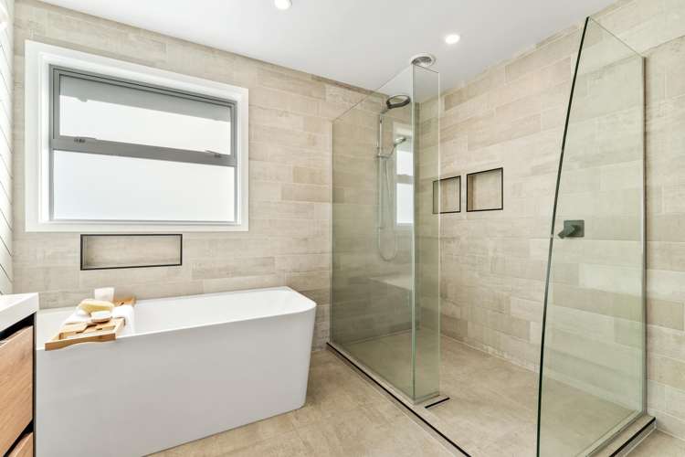 5 Herman Street Arkles Bay_16
