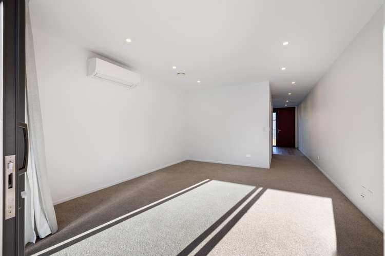 4/235 Madras Street_5