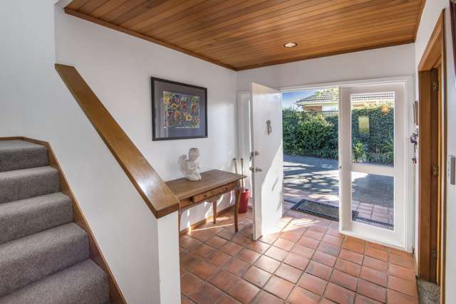 8a Wicklow Road Narrow Neck_1