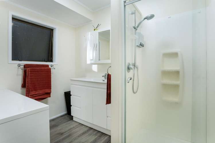 2A Orewa Street Torbay_11