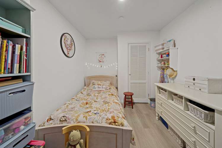 2/1A Mary Place Favona_13