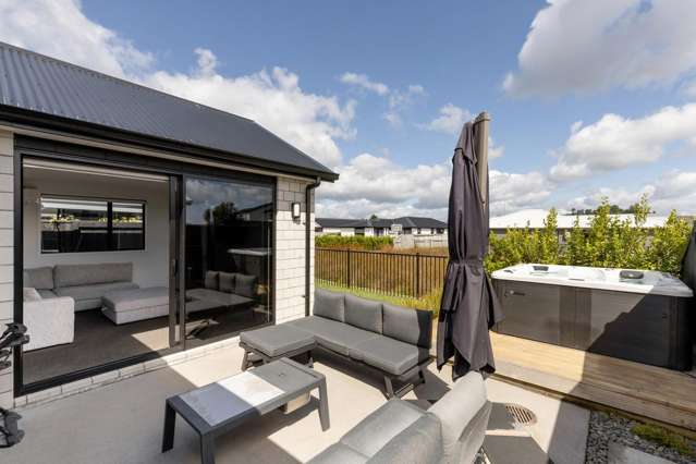 21 Tangaroa Place Poike_2