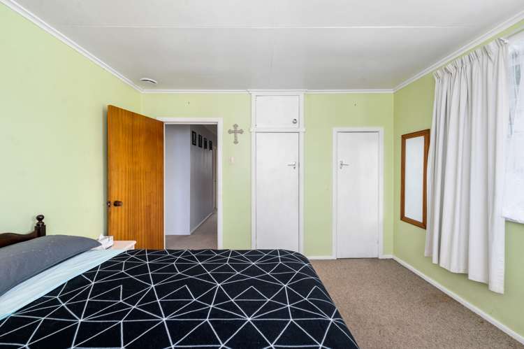 118 Golf Road Taumarunui_11