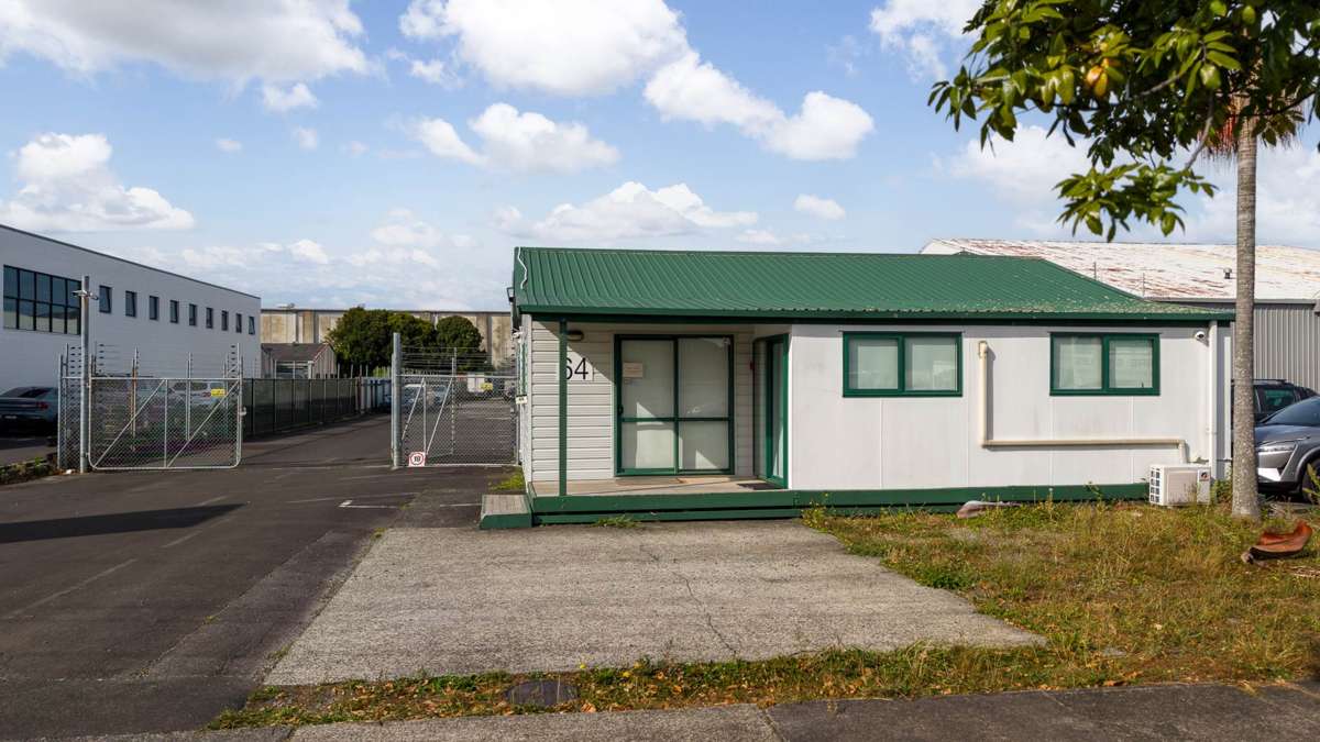 60,64,64A Walls Road_2