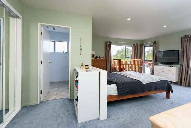 24 Joseph Banks Drive Whitby_13