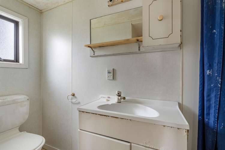 32 Eaton Road Hillsborough_11