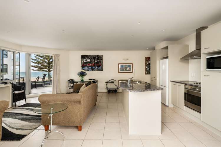 3F/4 Marine Parade Mt Maunganui_6