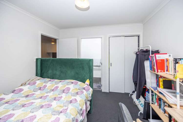 2/3 June Place Hamilton East_24