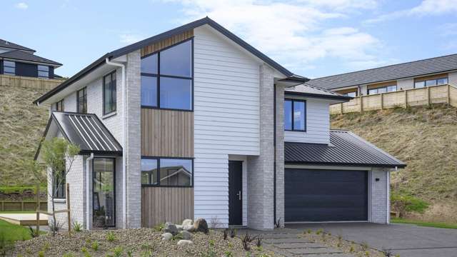 Prime Karaka Location – Stroll to ACG Strathallan!