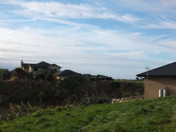 5b Vardon Way Waiwhakaiho_4