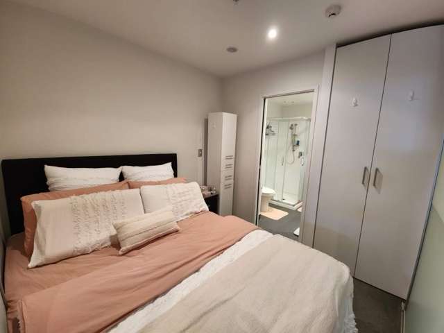 1003/8 Airedale Street City Centre_3