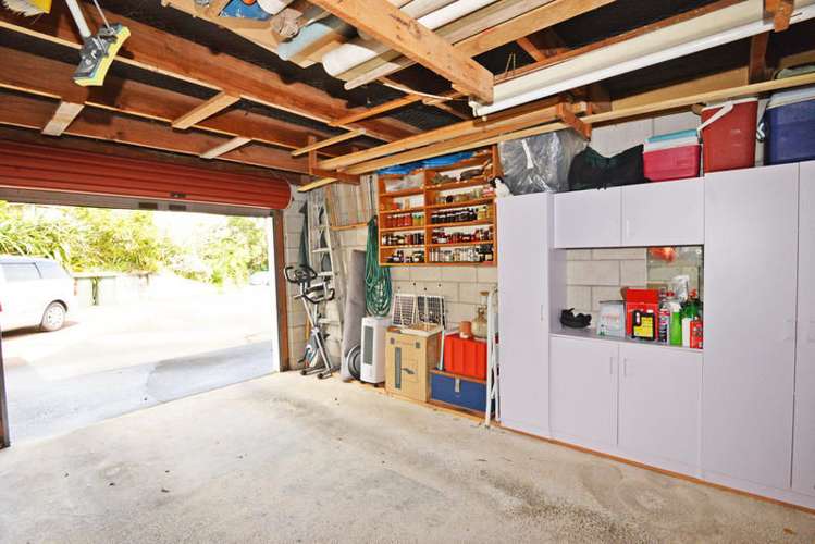 2/46a Kamara Road Glen Eden_10