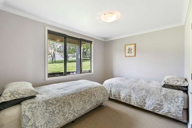 67 Staincross Street Green Bay_14