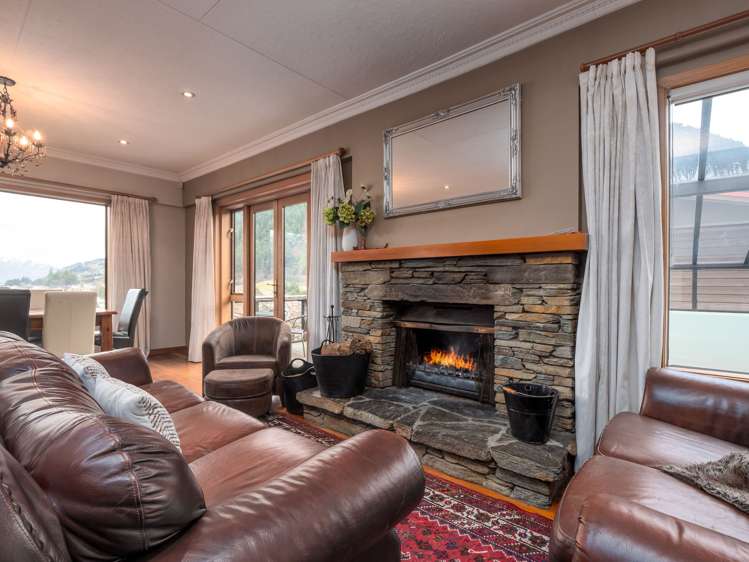 81 Hallenstein Street Queenstown_5