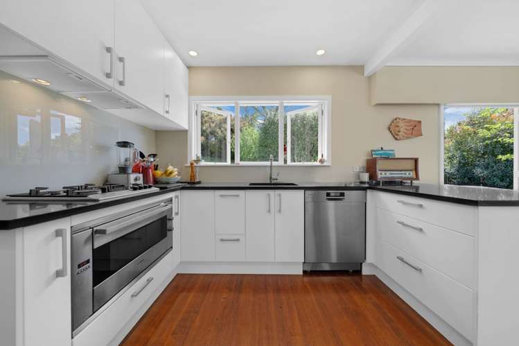 49 Matipo Road Mairangi Bay_11