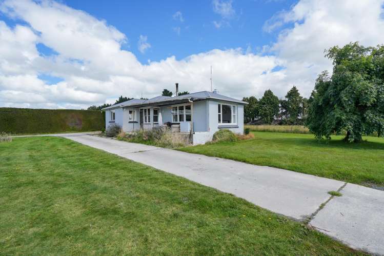 85 Cross Road Edendale_41