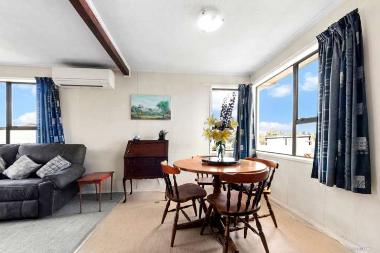 7 Patrice Place Massey_5