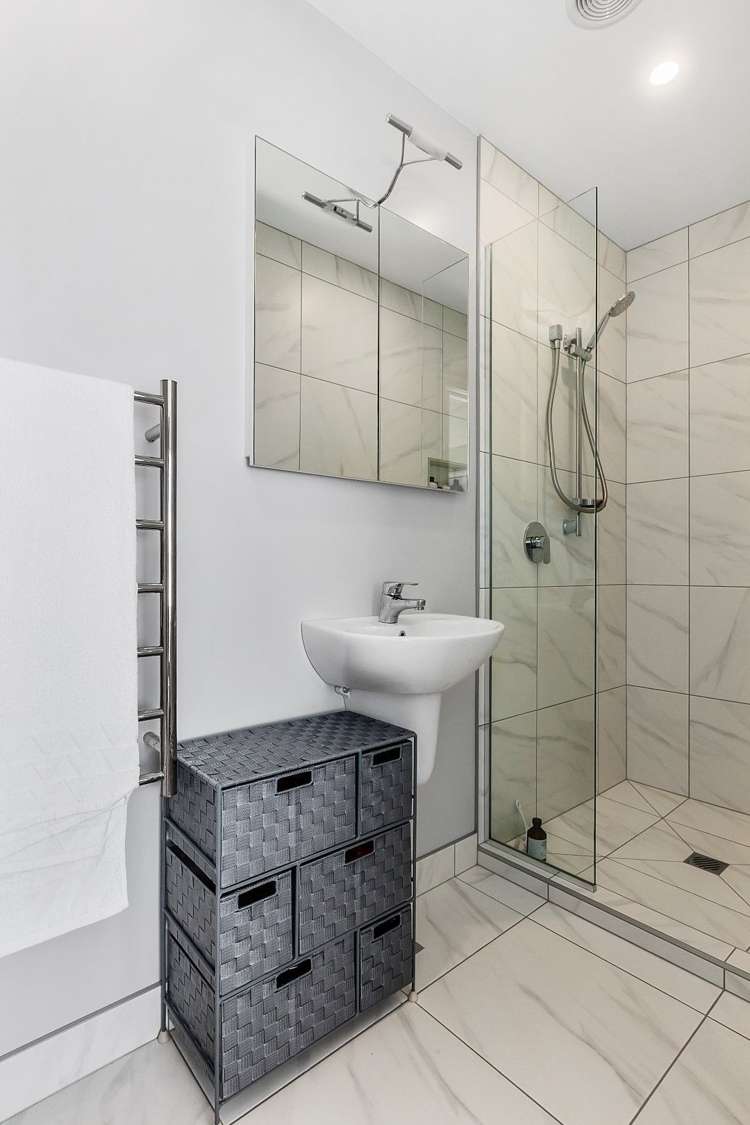 127 Easther Crescent Kew_6