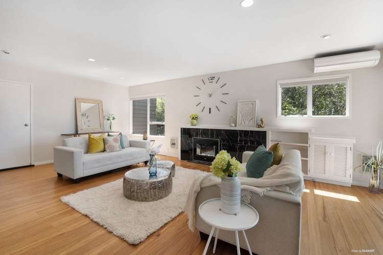 695 East Coast Road Browns Bay_3