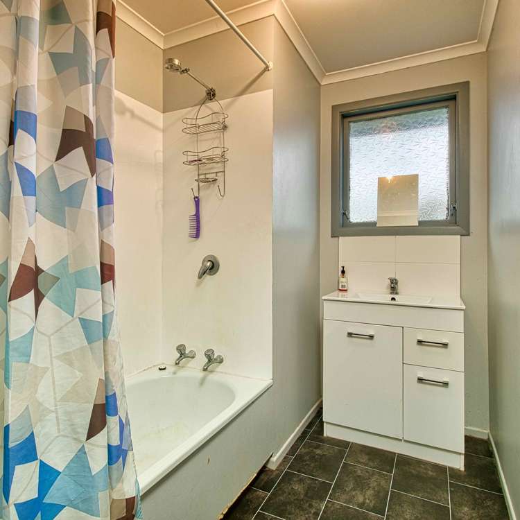 66 Liverpool Crescent Flaxmere_10