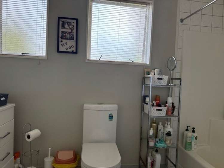 16 Pamir Place 1185_5