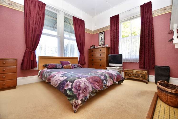 2 Clifton Avenue Carterton_7