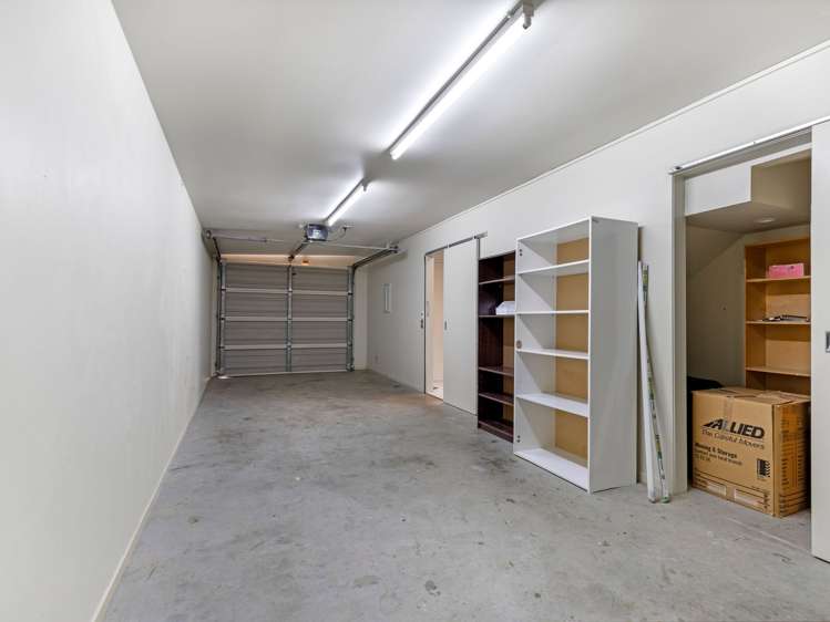 57/21 Hunters Park Dr Three Kings_26