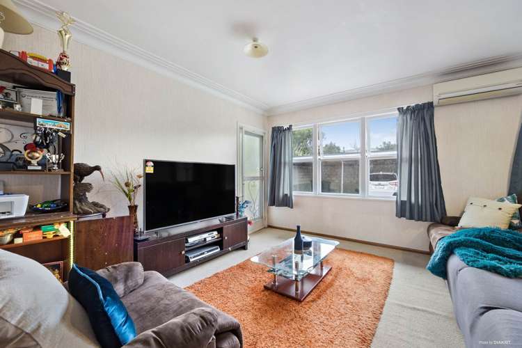 2/14 Tomlinson Street Hillpark_3