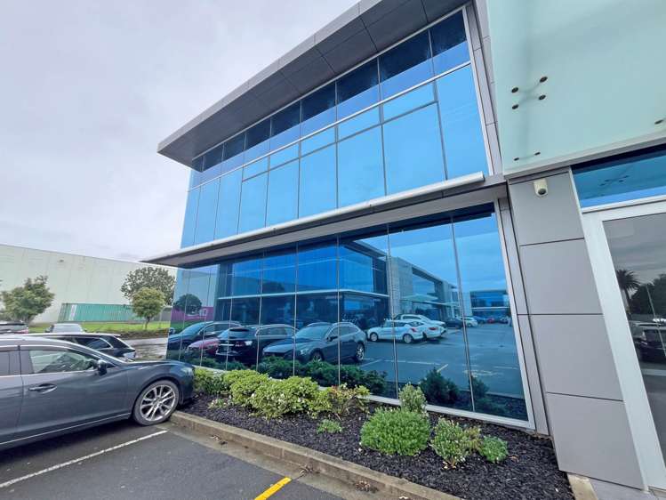 Unit 11/4 Pavilion Drive Mangere_1