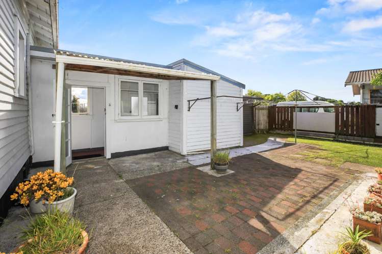 56 Station Road Paeroa_15