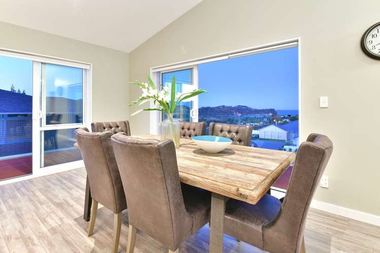 12 Seaview Crescent Hatfields Beach_24