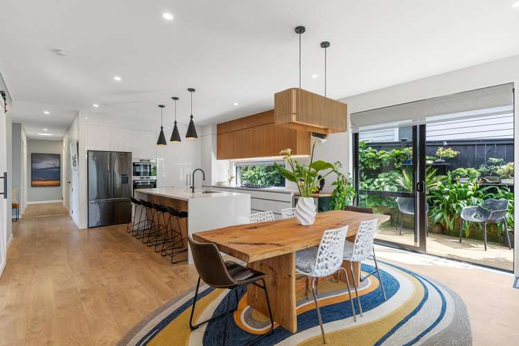 2 Tawatawa Street Long Bay_6