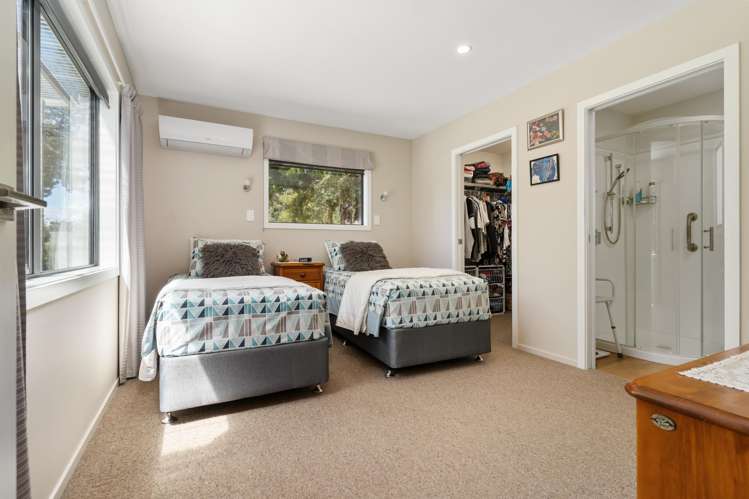 21 William Donald Drive Solway_11