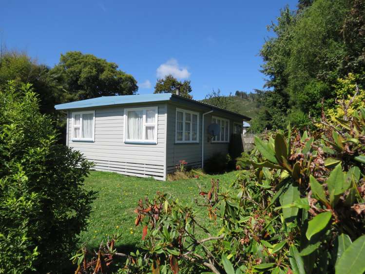 77 Church Street Reefton_13