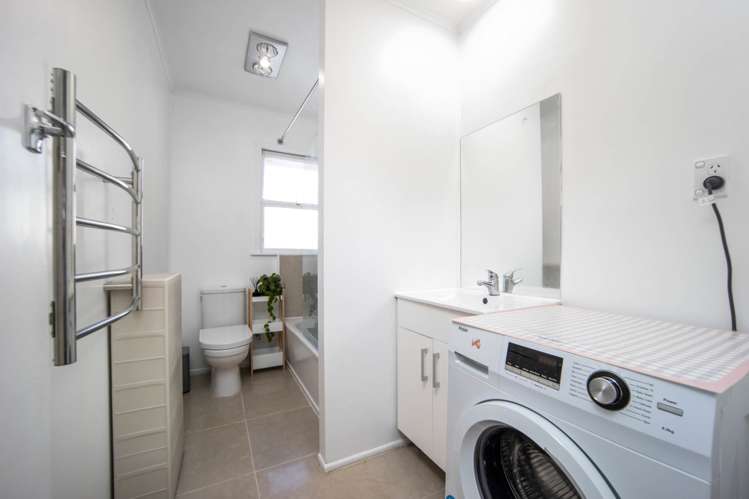 3/182 Carrington Road_5