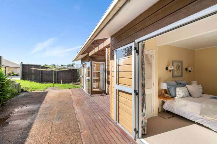 43a Beach Road Stanmore Bay_22