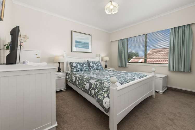 16 Cranbrook Grove Waikanae_16