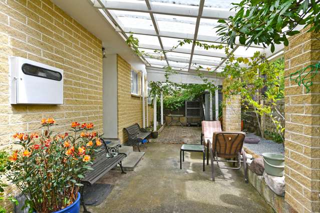 1 Monterey Place Totara Park_2