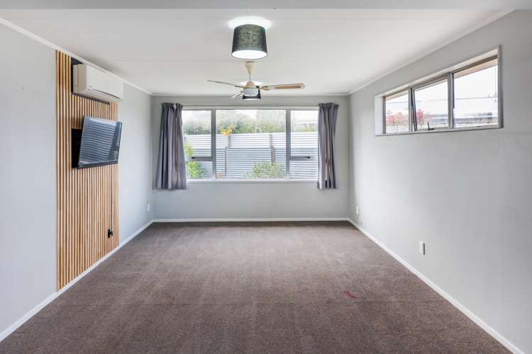 26 Ferndale Place Feilding_4