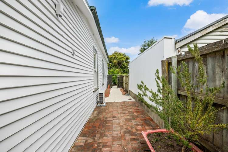 165 England Street Linwood_18