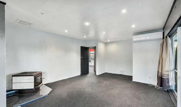 40 Browning Crescent Owhata_17