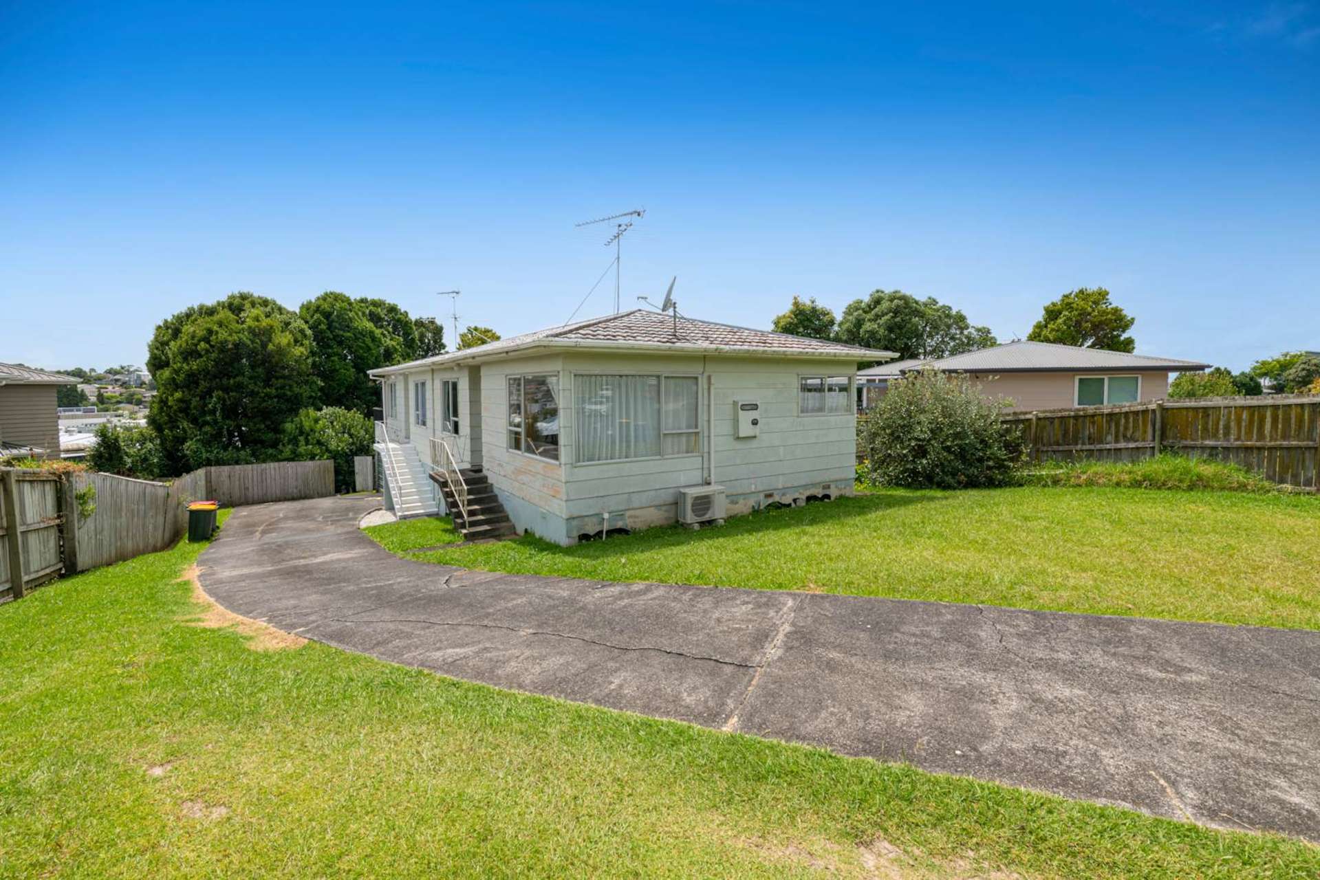 1/20 Celeste Place Totara Vale_0