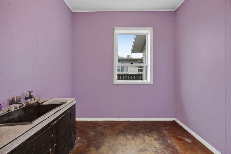 93 Swansea Road Stratford_15