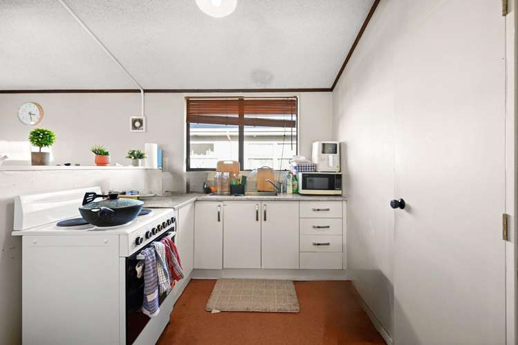 61A Carrington Avenue Silverdale_3