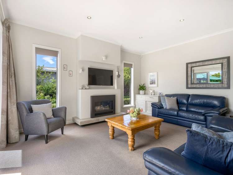 1213A Ada Street Parkvale_11