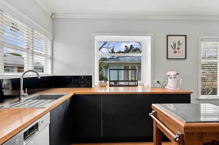7 Stokes Avenue Te Atatu Peninsula_4