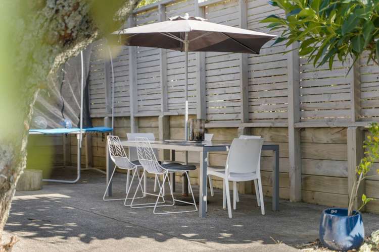 43 Fairmount Road Titirangi_12